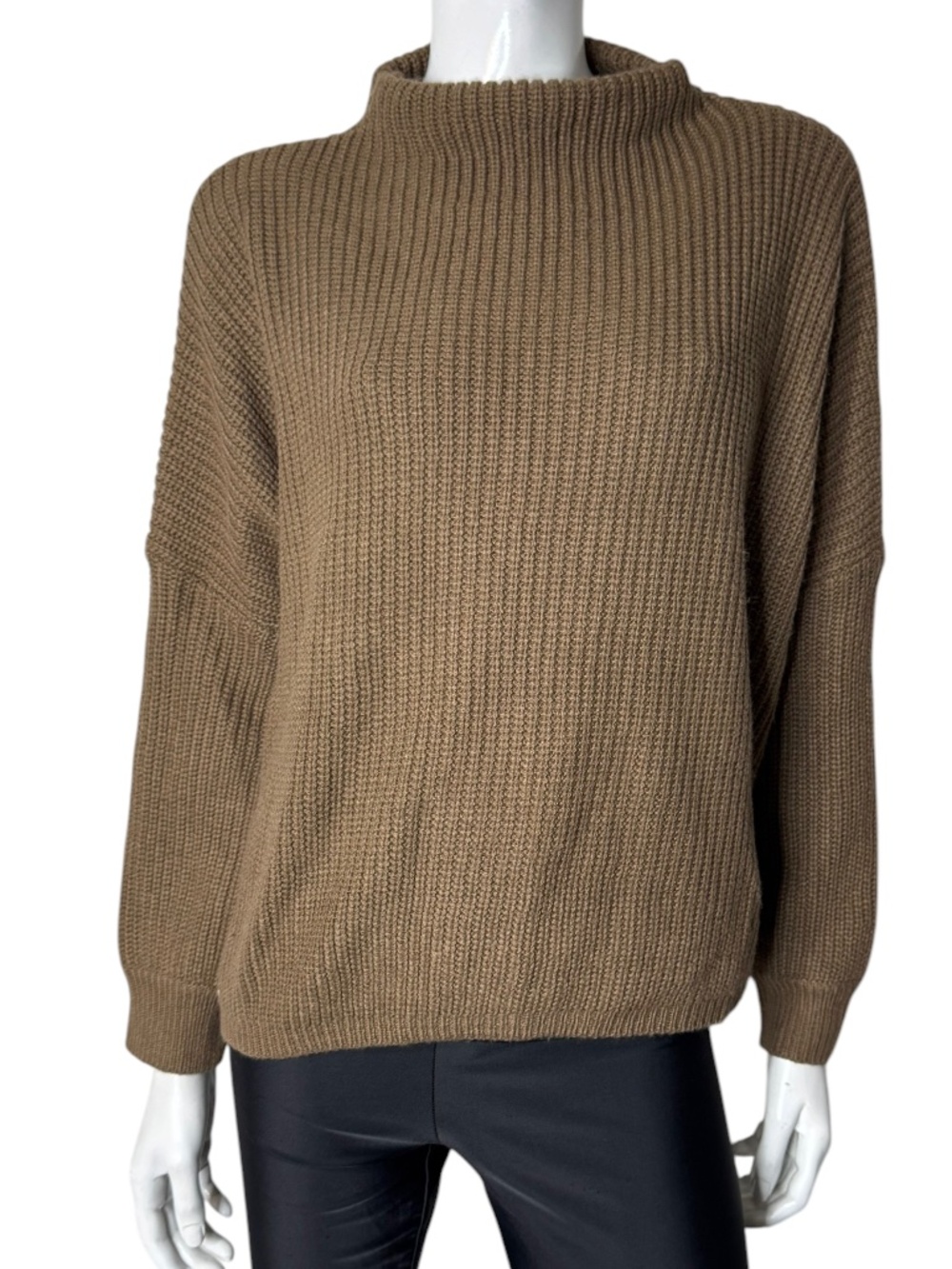 🤑5/$25 SHEIN Brown Long Sleeve Sweater